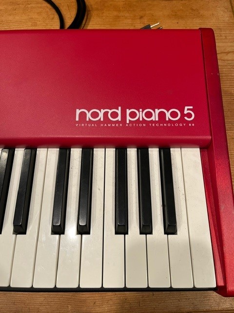 Nord Piano 5.jpg